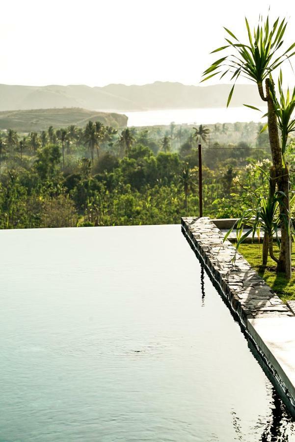 Villa Strata Kuta  Buitenkant foto